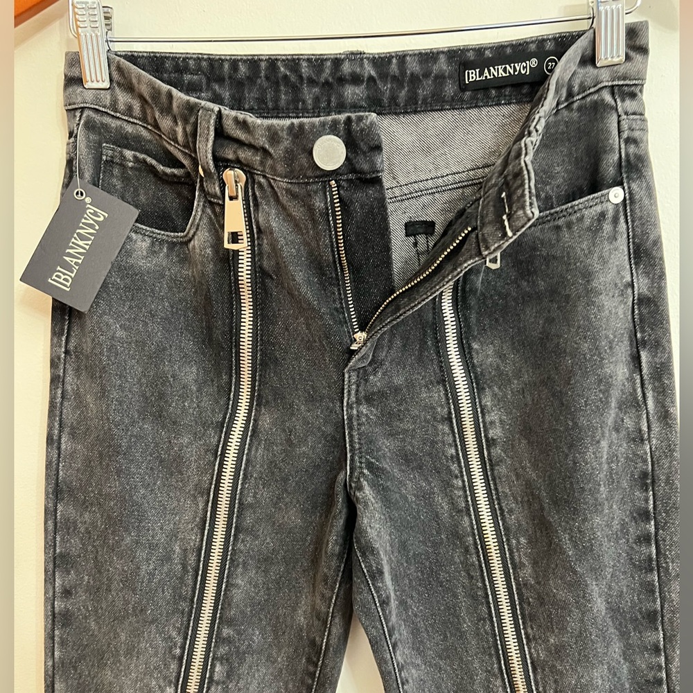 BLANK NYC High-Rise Black Acid Wash Jeans Dual Front Zippers Trendy Slim Fit - Picture 5 of 15
